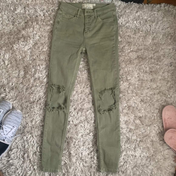 Free People Mid-rise Distressed Jeans in Moss - Picture 3 of 9